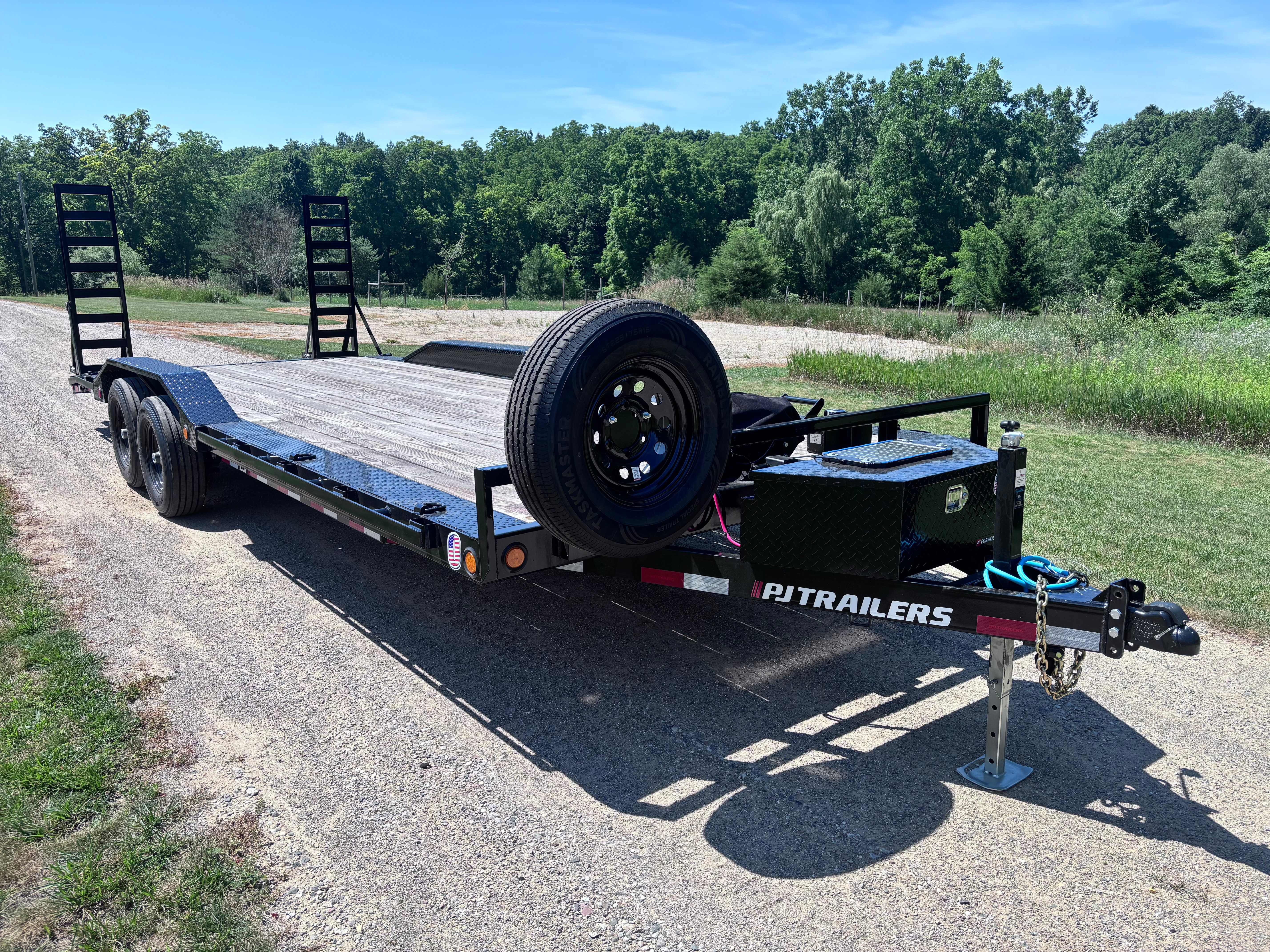 Car hauler trailers available for rent